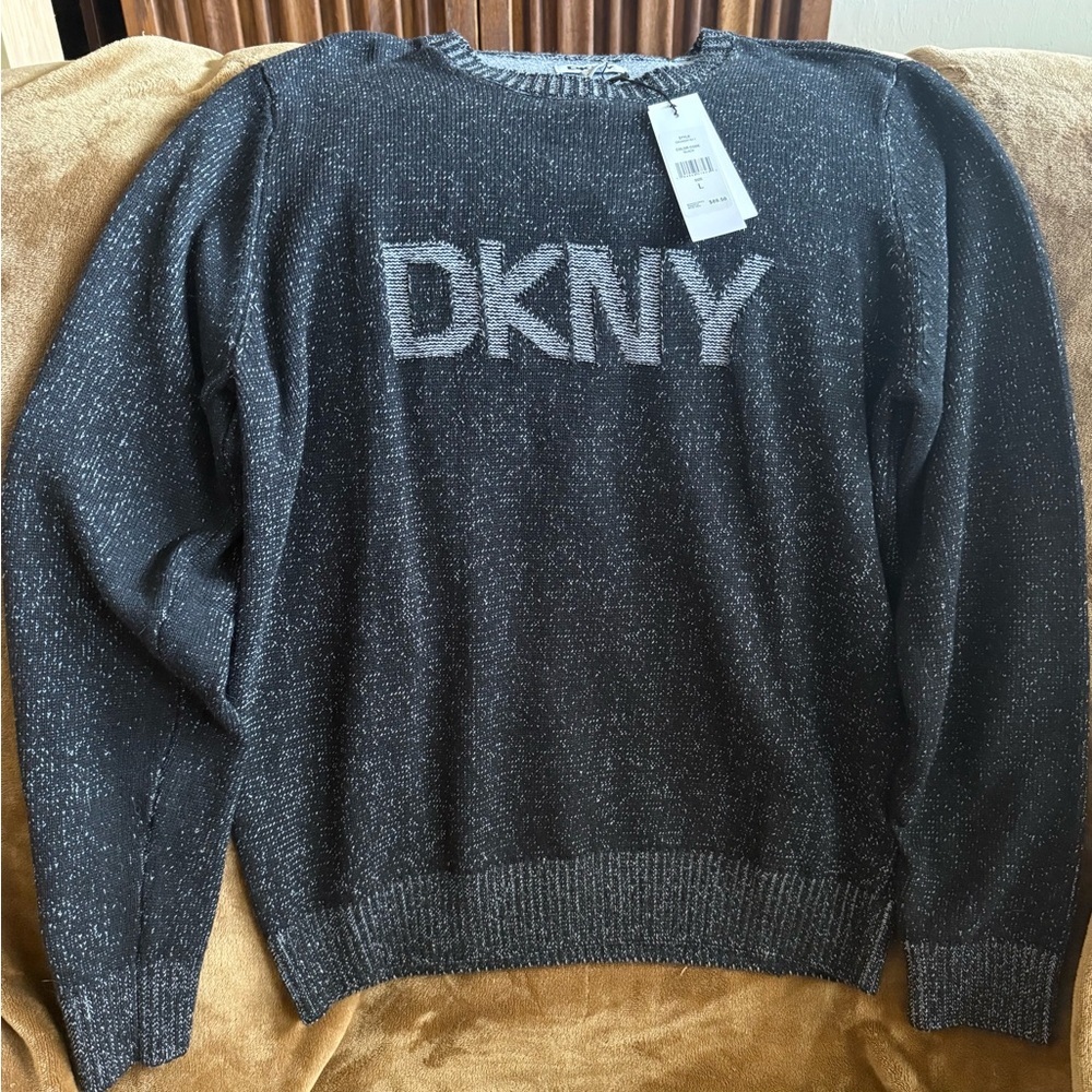 DKNY Men’s Pullover Sweater - Size: Large NWT